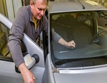 Фото процесса работы в Автостекла Профи