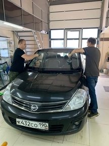 Процесс замены автостекла